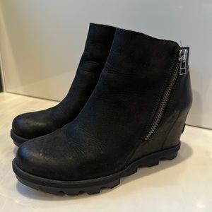 Sorel wedge booties